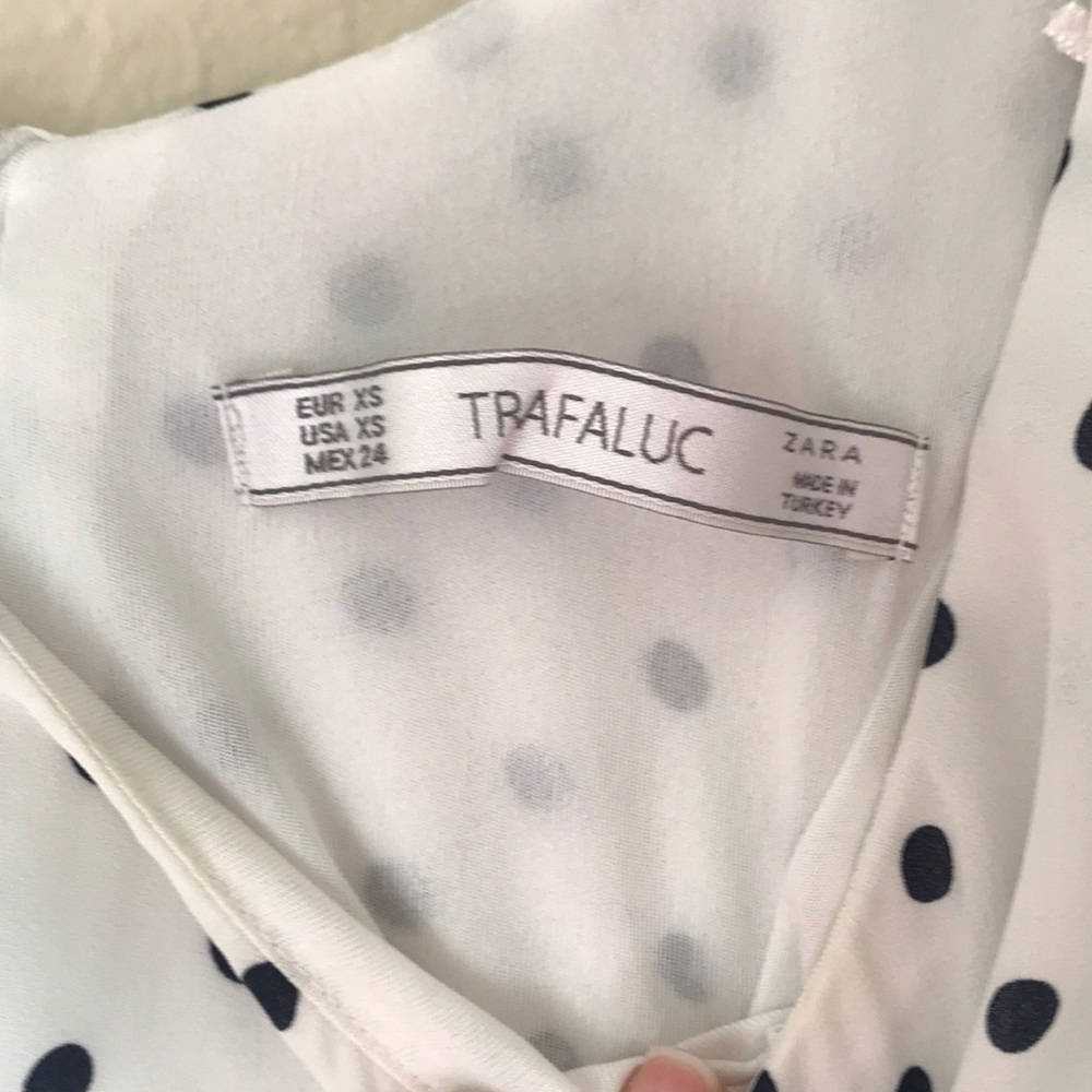 Zara dress ..in good condition - Picture 3 of 3